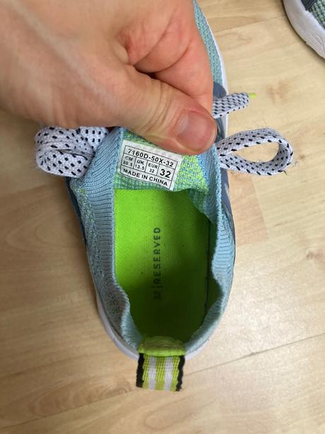 Jarne tenisky, reserved,32