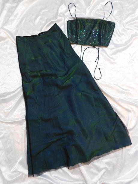 Kvalitny spoločensky kostym, 34