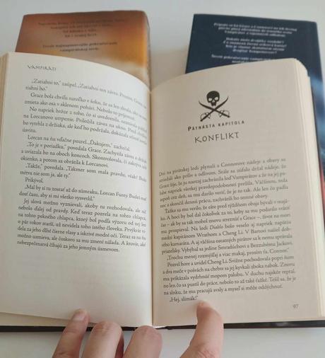 Démoni mora, čierne srdce, krvavý kapitán- jsomper, 