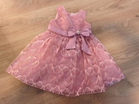 Krasne saty, s detailami a so spodnickou, velkost, 98