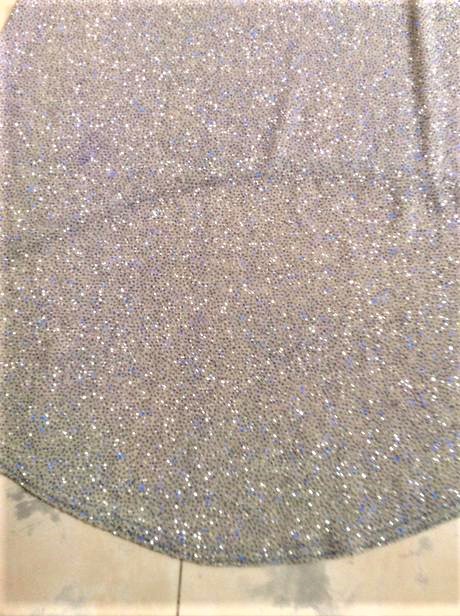 Extravagantné lurexové šaty, 34