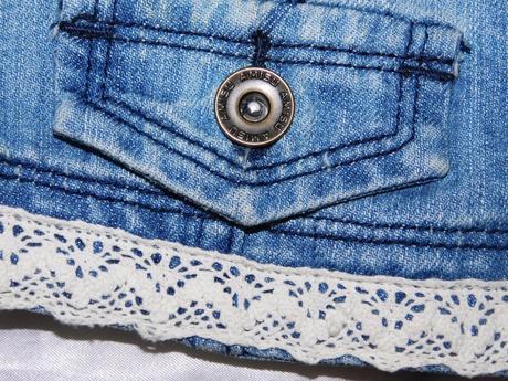 Pekna trendy riflova vesta, amisu,34