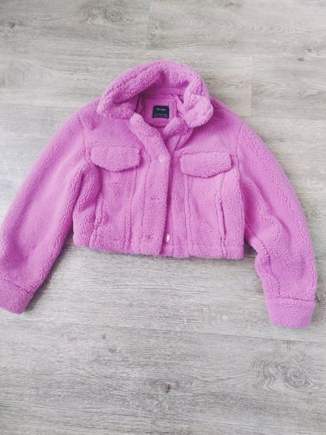 Krásny teplý kozúštek, bershka,s