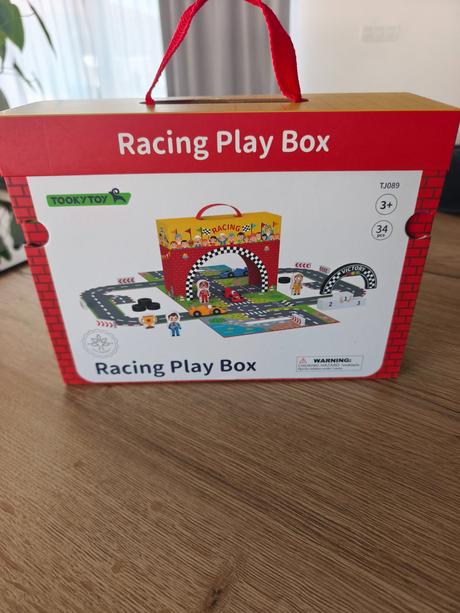 Predam racing play box, 