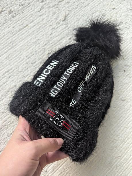 Dámska zimná čiapka uni,