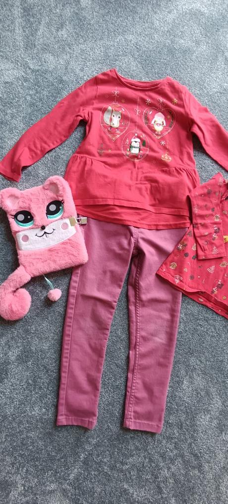 Nohavice plus dve tričká, 110