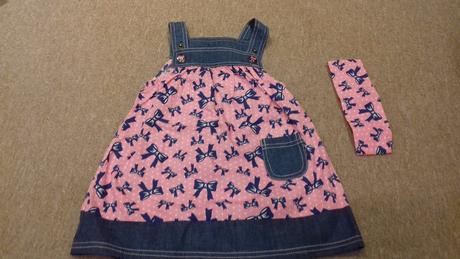 Úžasné šaty s čelenkou, okay,86