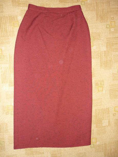 Sukňa s vestou (kostým), 40