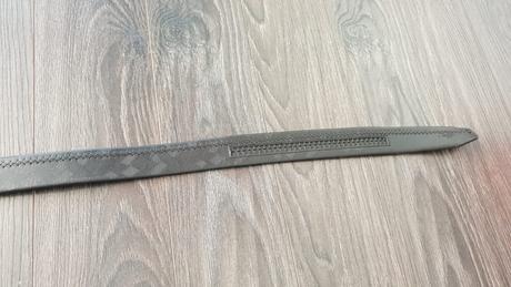 Koženy opasok s automatickou prackou,