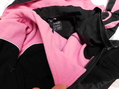 Kvalitna bunda 2v1 s odonimatelnou mikinou, 122