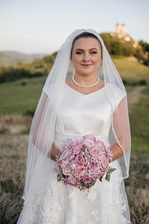 Ušité svadobné šaty, m