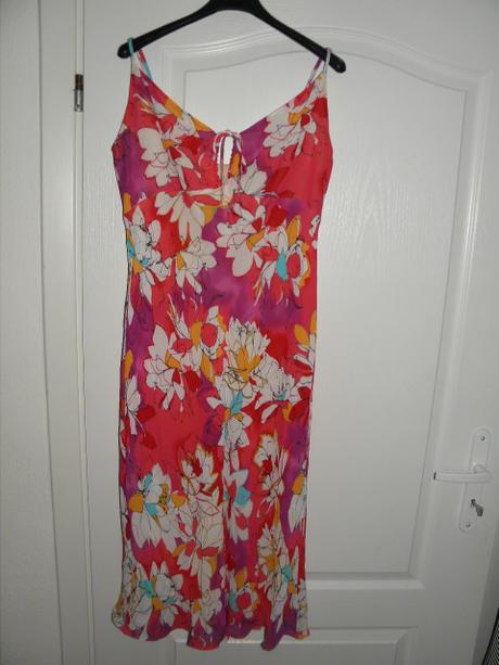 Šatičky, marks & spencer,42