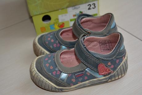 Značkové,kvalitné kanadské topánočky so srdiečkami, 23