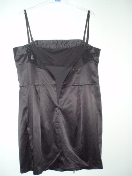 Čierne šaty so zipsami, l