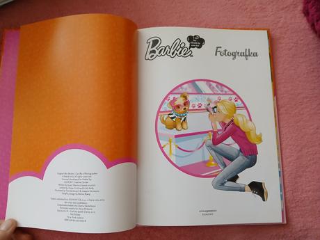 Barbie fotografka, 