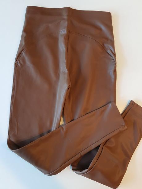 Hnedé zateplené hnedé legíny s imitácie kože, m