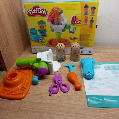 Play-doh kadernik,