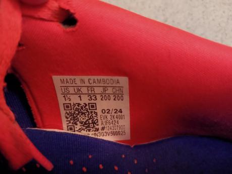 Kopačky zn. predator, veľ. 33, 33