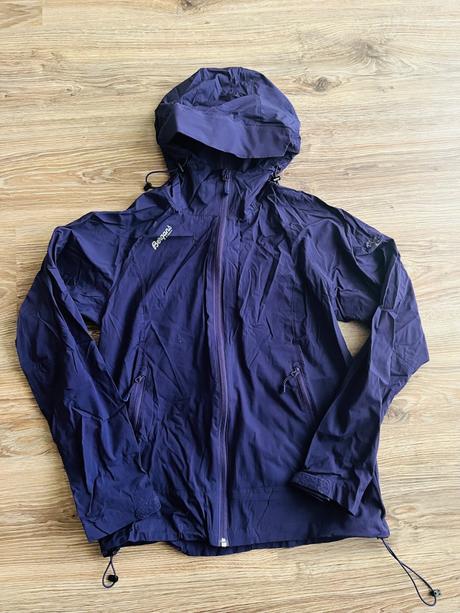 Funkčná outdoorová bunda bergans, pc 171 eur, s