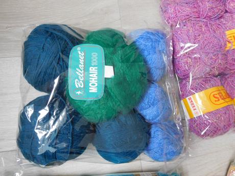 Vlna na ďalšiu tvorbu, čelenky, ponožky, čiapky,,