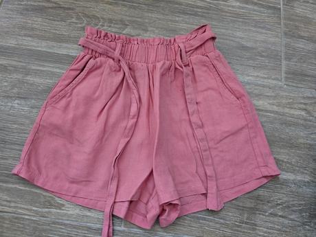 Šortky č.152, 152