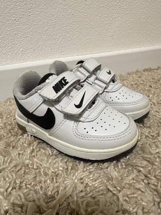 Predám detské chlapčenské topánky, nike,22