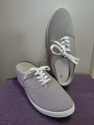 Tenisky, prezuvky, 42 / 43