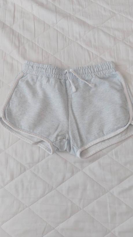 Kratasky, reserved,140