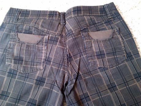 Kárované športové nohavice, 30