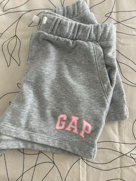 Kraťasy teplákové, gap,140