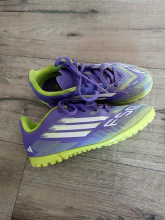 Turfy, adidas,32