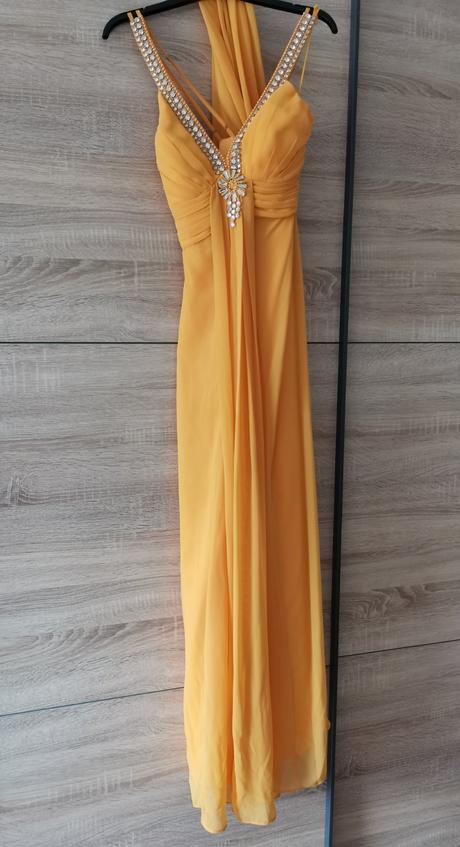 Spoločenské šaty, 