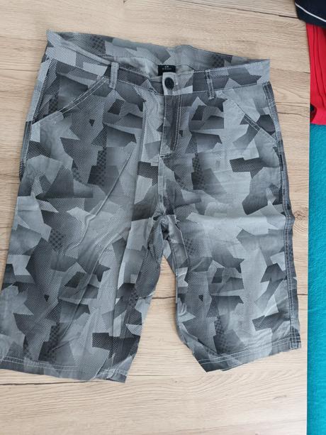 Šortky, chapter young,170