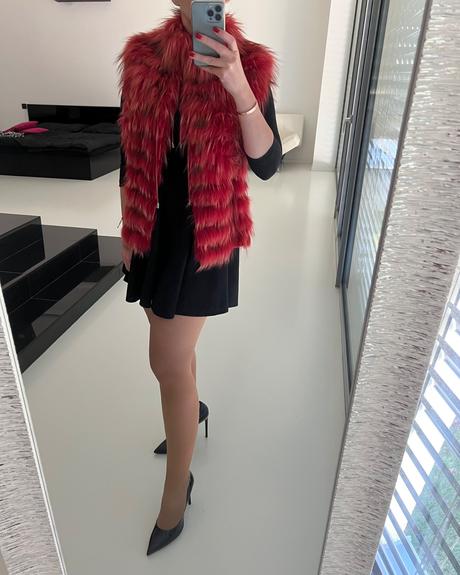 Kozusinova vesta z lisky, s