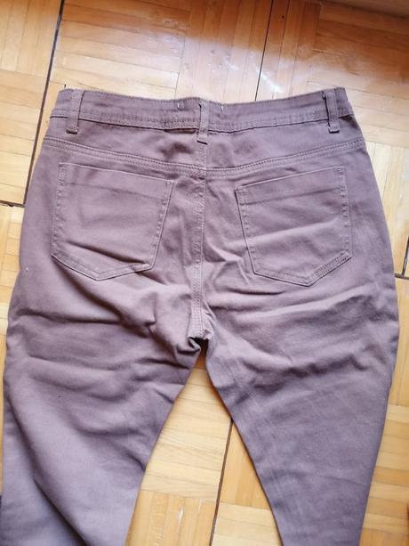 Dámske hnedé rifle, 40