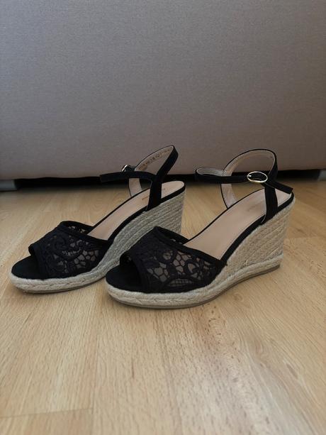 Sandále na klinovom opätku, deichmann,37