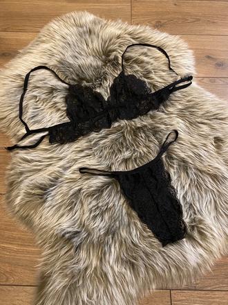 Čierny čipkovaný set, s