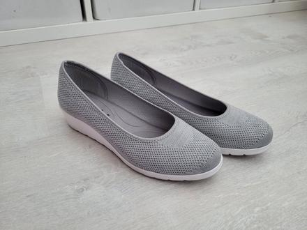 Pohodlne poltopanky na platforme, 39