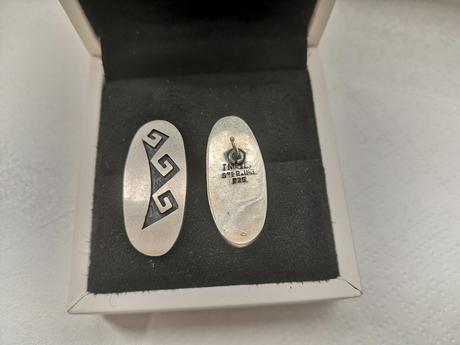 Strieborné náušnice, 