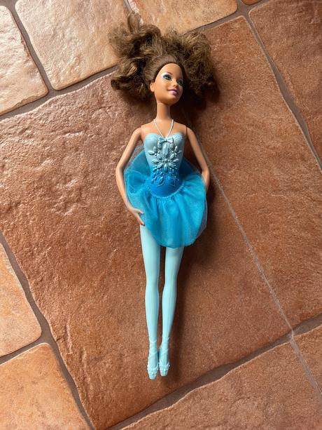 Barbie baletka,