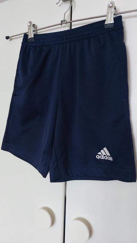 Adidas kraťasy, adidas,140