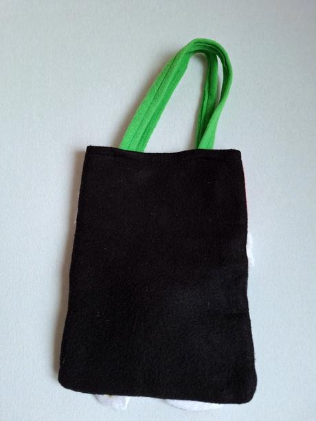 Taštička tučniačik,