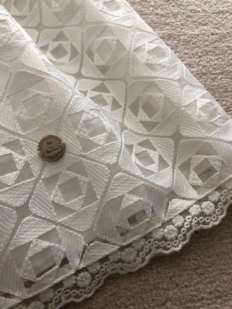 Spoločenské saty pili carrera, 158