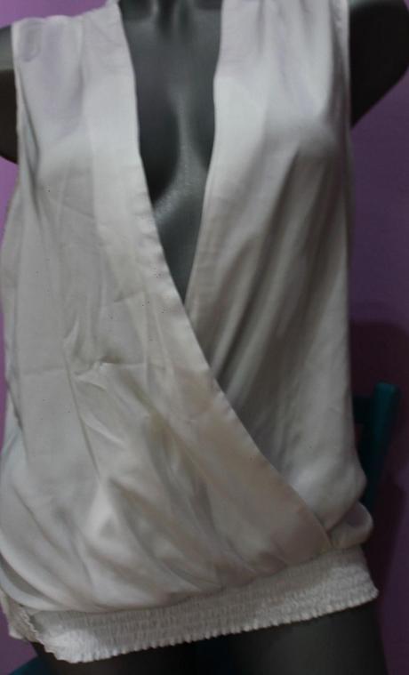 Biela bluzka, l