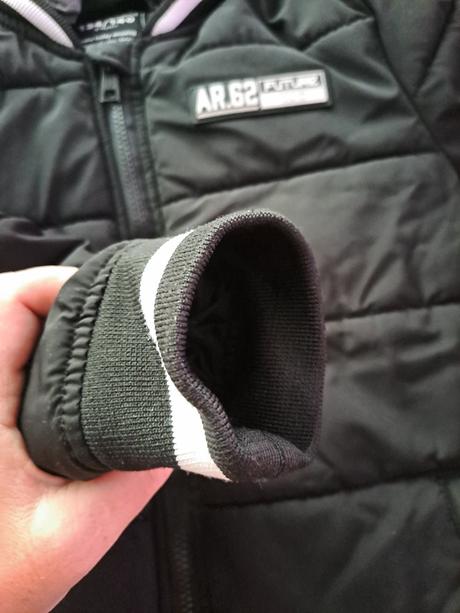 Zimná bunda, chapter young,140