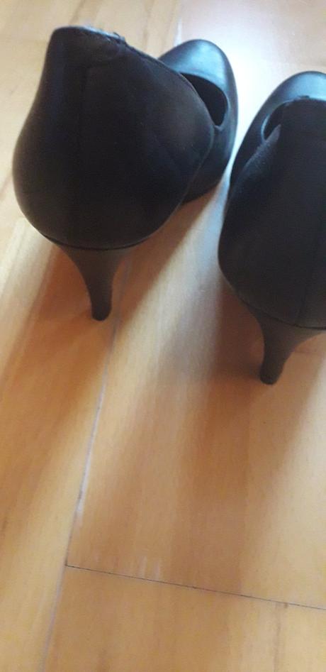 Dokonale cierne kozene lodicky,ako nove,pc 99,9e, 36