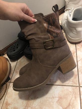 Cizmy, 40