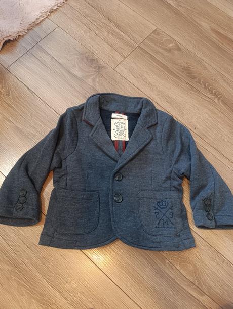 Dievčenské sako, 86