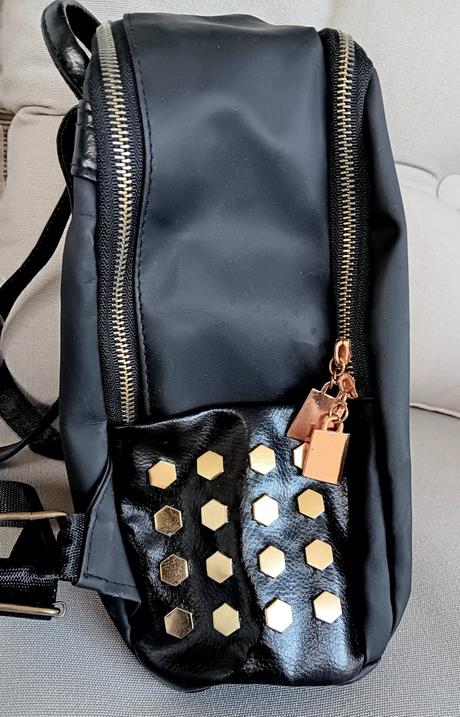 Menší dámsky ruksak, 