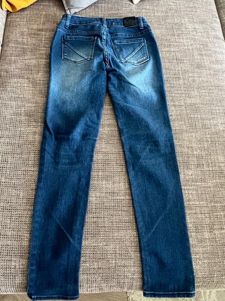 Tmavomodré rifle, dkny, sedia na 10-12 rokov, dkny,152